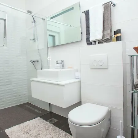 Ami Apartment